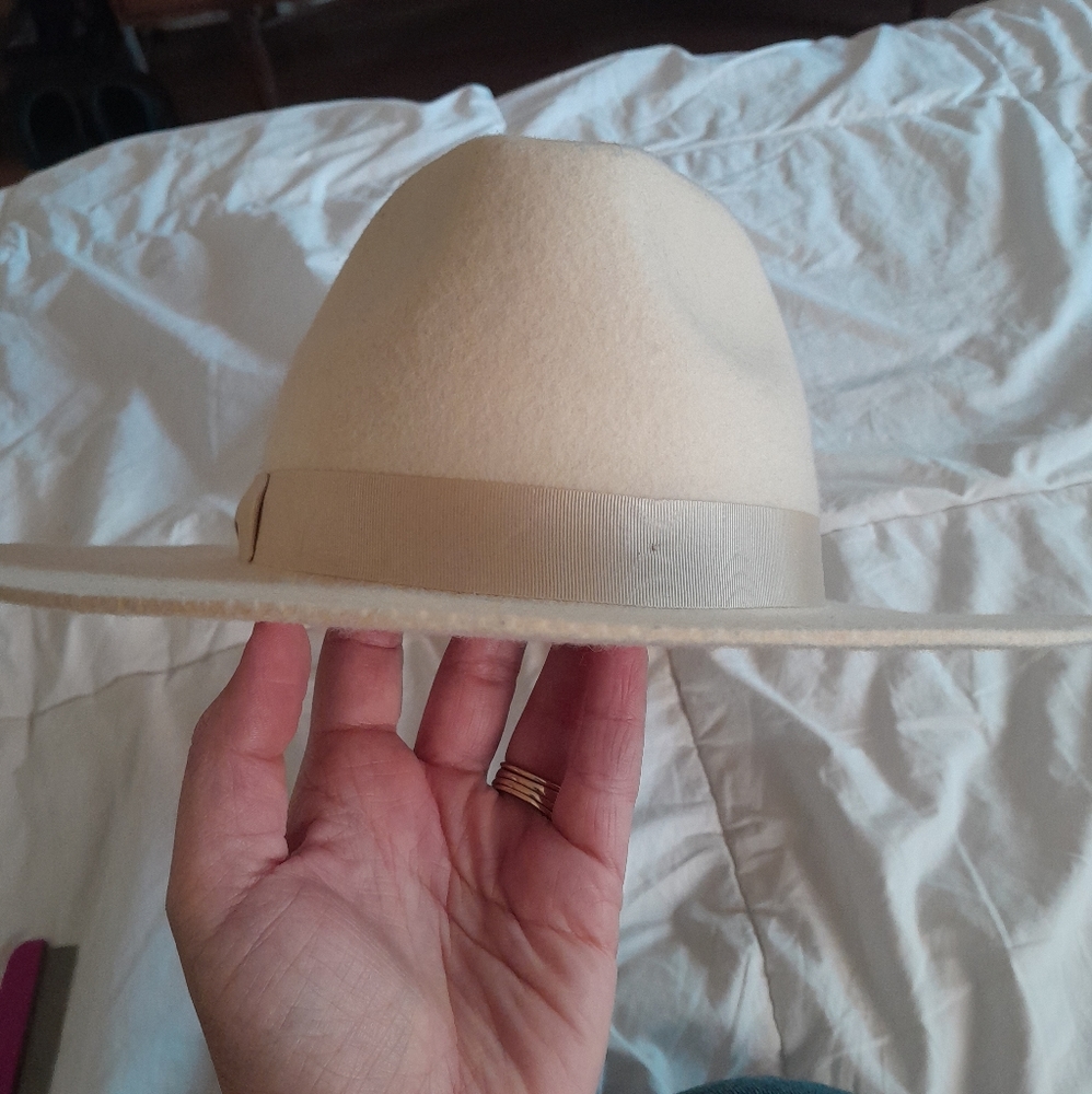 Lack of Color ivory bone rancher - Picture 2 of 4